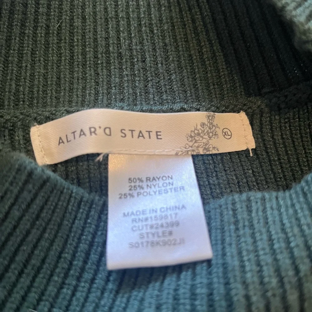 Sweater Bundle - Picture 2 of 6